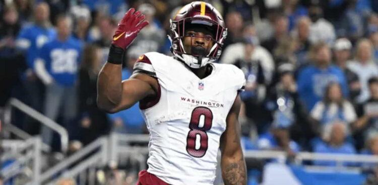 How to Watch Eagles vs. Commanders, Chiefs vs. Bills Today - Photo via USA Today Video