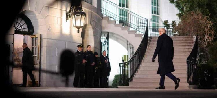 How Trump's Funding Freeze Sparks Fears of an Authoritarian Presidency - Carlos Barria/Reuters