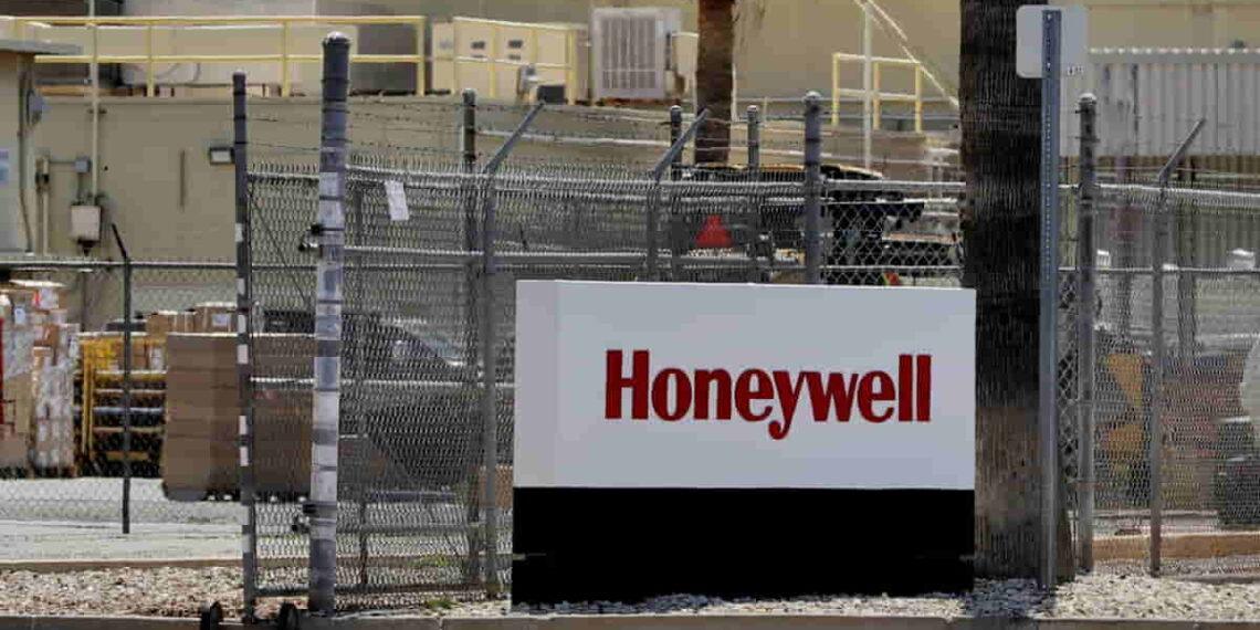 Honeywell Restructures—Automation and Aerospace Units to Split - Matt York/AP Photo