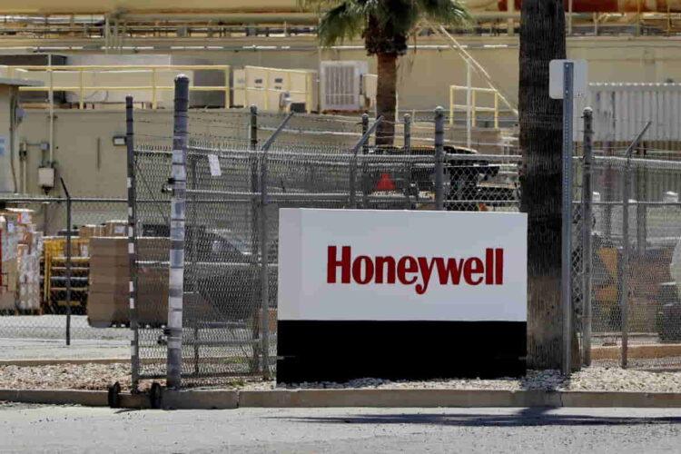 Honeywell Restructures—Automation and Aerospace Units to Split - Matt York/AP Photo