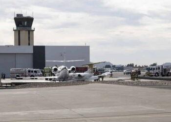 One Dead, Multiple Injured After Private Jets Crash in Arizona - @donniefitz2 via AP News