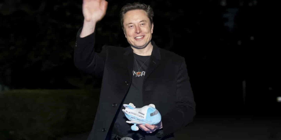 Trump Praises Idea of Giving DOGE Savings Back to Taxpayers - Alex Brandon/AP Photo