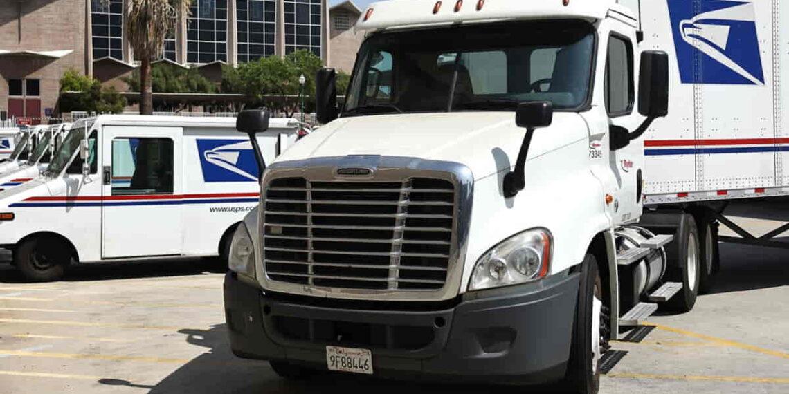 USPS Briefly Suspends, Then Restores Parcel Deliveries from China - Mario Tama/Getty Images