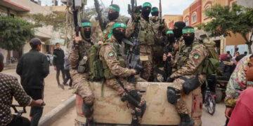 Tensions Rise: Hamas Warns of Postponed Hostage Release - Eyad Baba/AFP/Getty Images via CNN