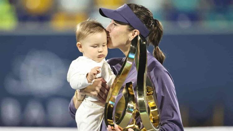 Bencic Balances Tennis and Motherhood, Wins Abu Dhabi Open - Fadel Senna/AFP via Getty Images