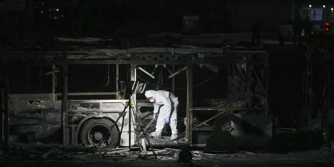 No Injuries After Explosions on Israeli Buses, Authorities Suspect Militant Attack