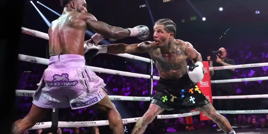 Davis vs. Roach: Fight Card, Start Time & Live Results - Steve Marcus/Getty Images