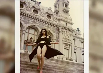 A Forgotten Polaroid Sheds New Light on Cindy Crawford’s Vogue Shoot - Helmut Newton Foundation via CNN