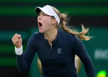 Indian Wells Upset: Andreeva Defeats Świątek to Secure Final Berth - Mark J. Terrill/AP Photo