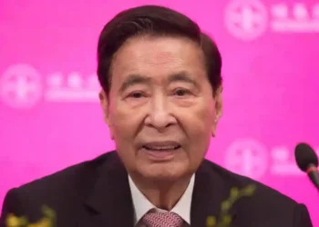 Remembering Lee Shau Kee: A Pioneer in Hong Kong’s Property Boom - Kin Cheung/AP, File