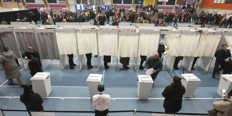 Greenland's Future: Elections, Independence, and Global Attention - Evgeniy Maloletka/AP Photo