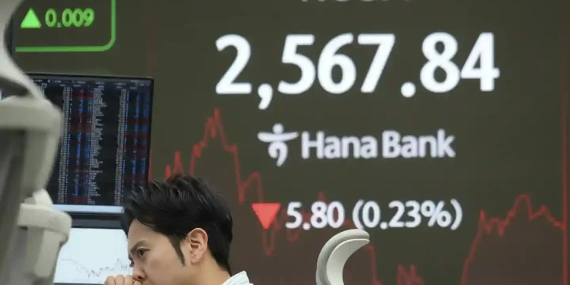 Global Shares Advance as China Intervenes in Economy - Ahn Young-joon/AP Photo