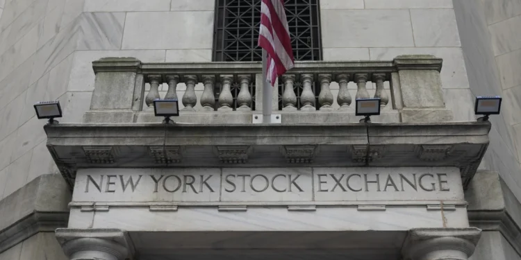 Dow and S&P 500 Edge Lower Amid Tariff Uncertainty - Seth Wenig/AP Photo