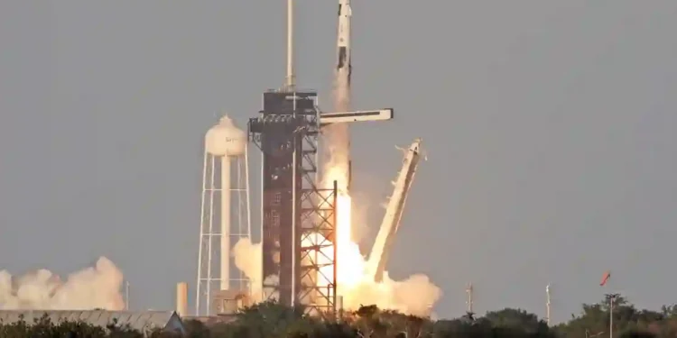 SpaceX’s Latest Mission Brings New Crew to ISS, Prepares for Astronaut Swap - Gregg Newton/AFP/Getty Images