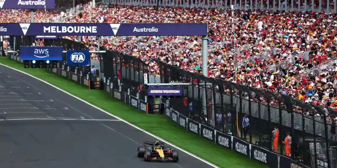 Hamilton Finishes Eighth in Ferrari Debut as McLaren Leads Australian GP Grid - Clive Rose/Getty Images