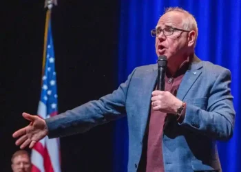 Can Tim Walz Lead the Democratic Comeback? - Richard Tsong-Taatarii/Minnesota Star Tribune/Getty Images