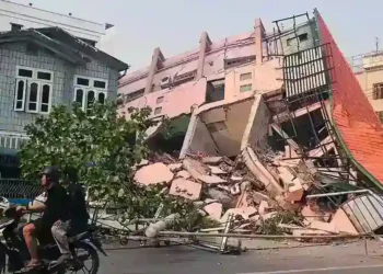 The Human Toll of Myanmar’s Deadly Earthquake - Stringer/AFP/Getty Images via CNN