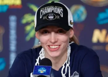 UConn Dominates South Carolina to End 9-Year Title Drought - Photo by Mike Ehrmann/Getty Images