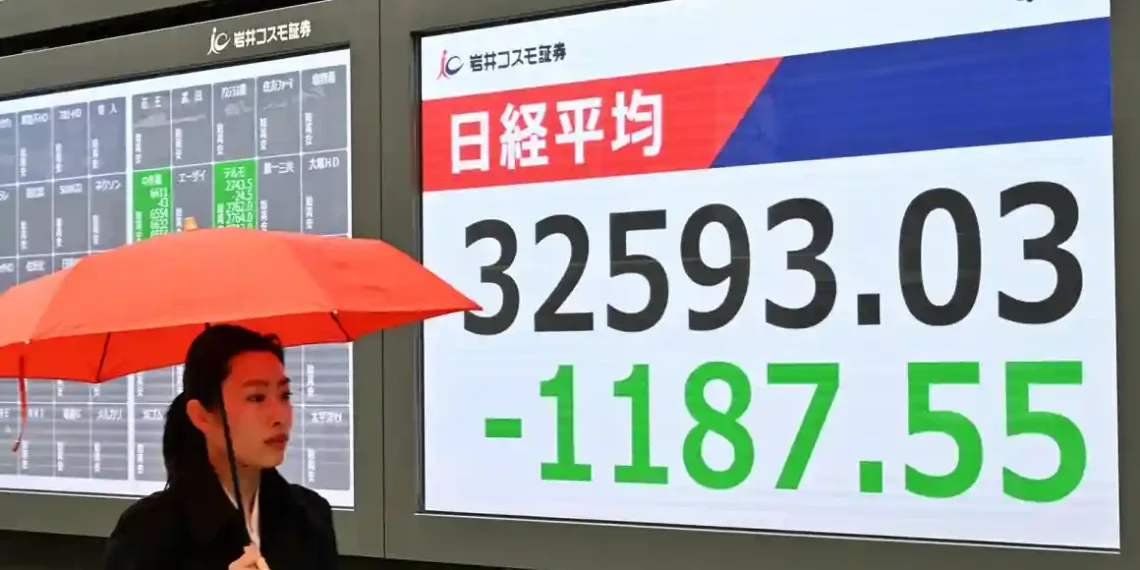 Global Markets Struggle as US-China Tariff Tensions Escalate - Masahiro Sugimoto/The Yomiuri Shimbun/AP via CNN