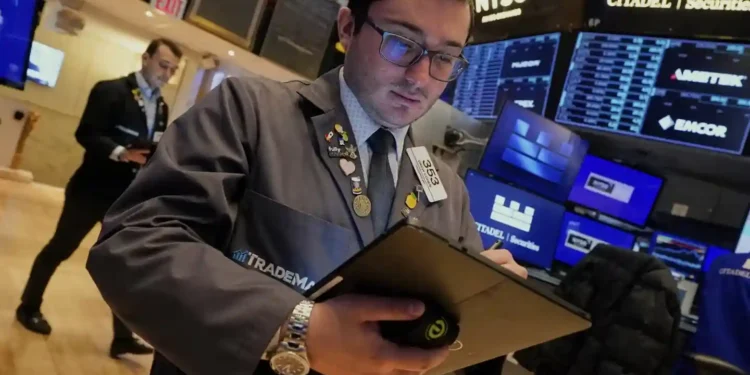 Apple and Tech Stocks Lead Wall Street Rally on Tariff News - Richard Drew/AP Photo