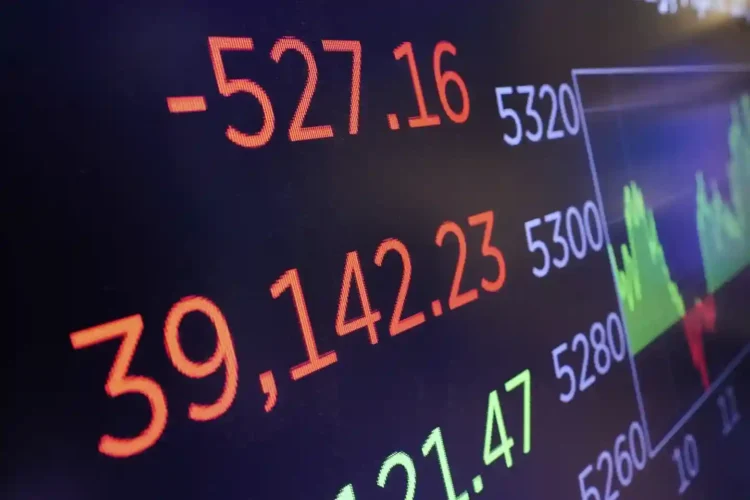 Oil Stocks Surge as Global Markets React to Trade War Risks - Richard Drew/AP Photo