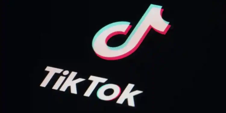 TikTok’s U.S. Future in Question as Trump Meets with Potential Buyers - Matt Slocum/AP Photo