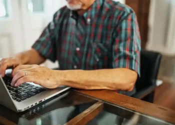 Study: Technology Use Tied to 42% Lower Risk of Cognitive Decline - mixetto/E+/Getty Images via CNN