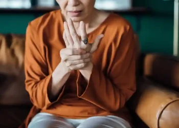 The Hidden Cause of Chronic Pain: Emotional Stress Explained - AsiaVision/E+/Getty Images via CNN