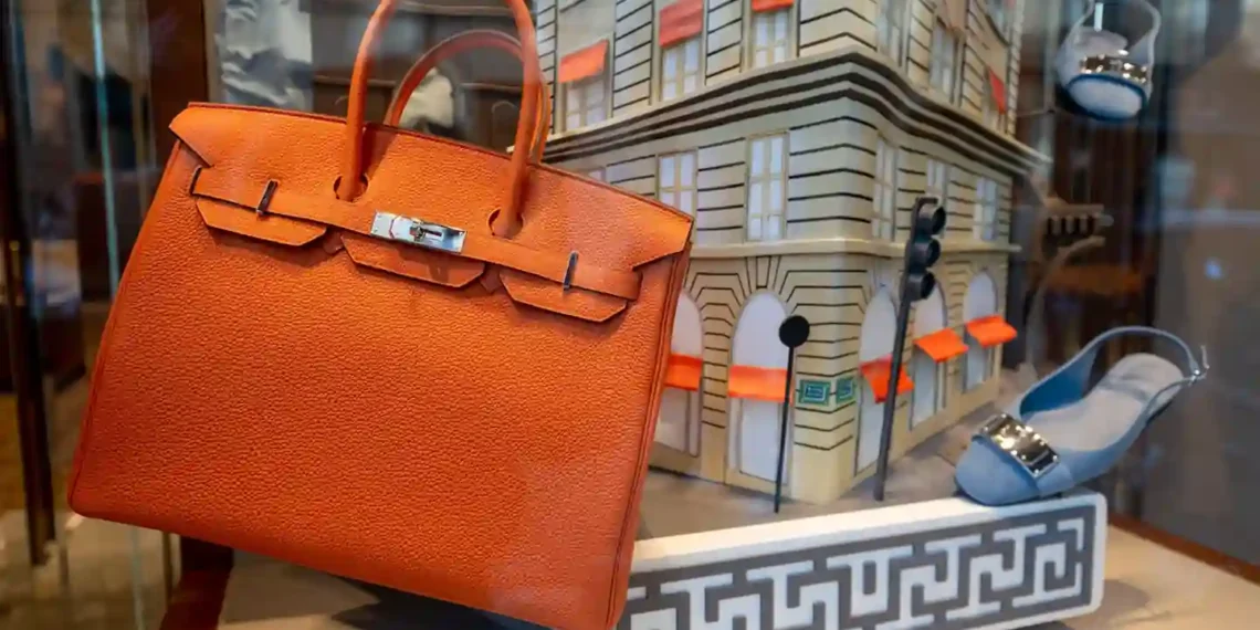 Hermès Surpasses LVMH After Weak Sales Report - Benjamin Girette/Bloomberg/Getty Images via CNN