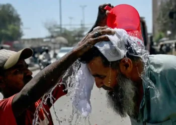 Heatwave in South Asia: The Scorching Reality for Millions in India and Pakistan - Rizwan Tabassum/AFP/Getty Images via CNN