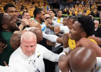 Giannis Confronts Haliburton’s Dad After Pacers’ Playoff Win