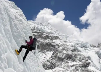 Nepal Plans to Reduce Everest Overcrowding with New Permit Requirements - Purnima Shrestha/Reuters