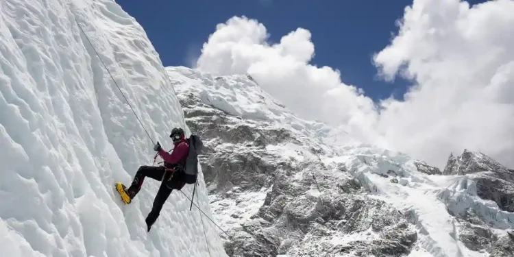 Nepal Plans to Reduce Everest Overcrowding with New Permit Requirements - Purnima Shrestha/Reuters