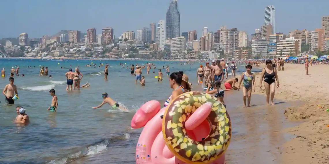 Benidorm: The Mediterranean City That Took Over Tourism - Rob Ball/CNN