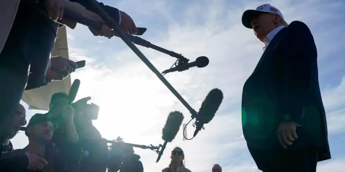 Trump, von der Leyen Agree to Delay Tariff and Resume Talks - Nathan Howard/Reuters