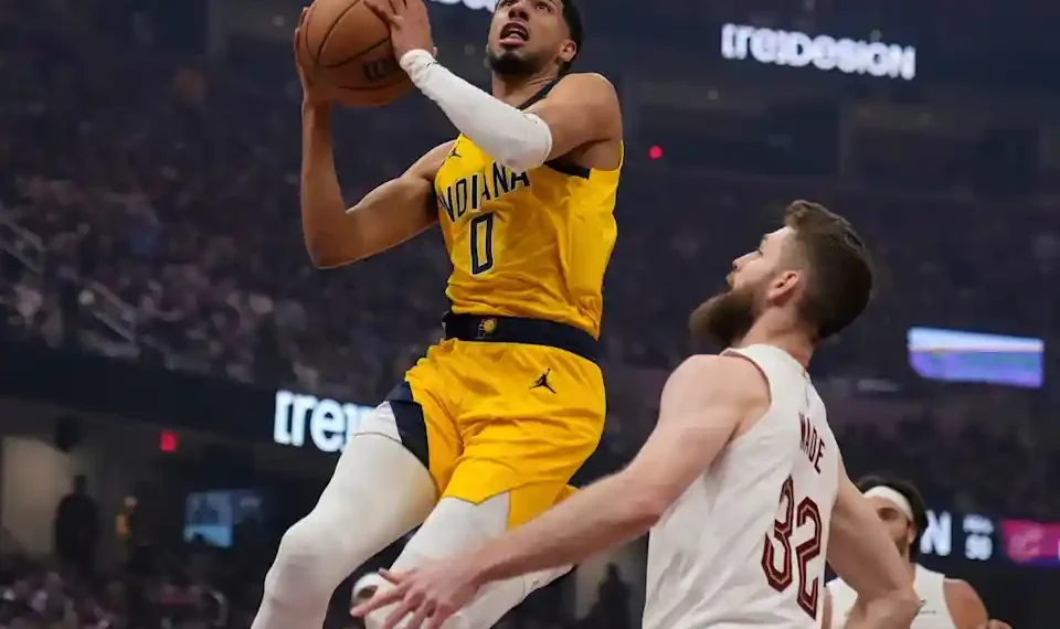 Pacers Close Strong to Beat Cavs and Take Home-Court Advantage - AP/Sue Ogrocki