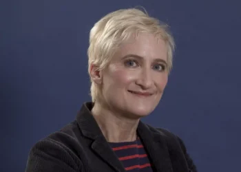 Jill Sobule, Bold Voice Behind I Kissed a Girl, Passes Away - Andy Kropa/Invasion/AP Photo, File