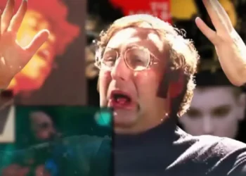 25 Covers That Fans Love More Than the Original Songs - image credit to Headphonesty