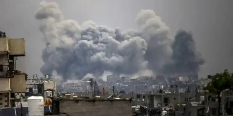 Hundreds Killed in Gaza as New Peace Proposal Surfaces - Anadolu/Getty Images