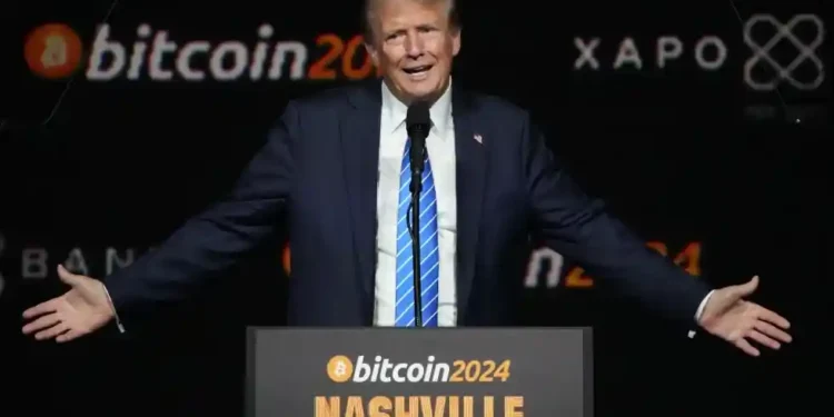 Crypto for Clout: Trump’s Coin Offers Dinner to Top Buyers - AP Photo/Mark Humphrey, File