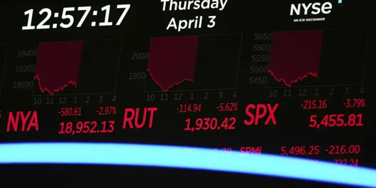 Market Downturn: How to Navigate Volatility Without Selling Off Your Stocks - AP Photo/Seth Wenig