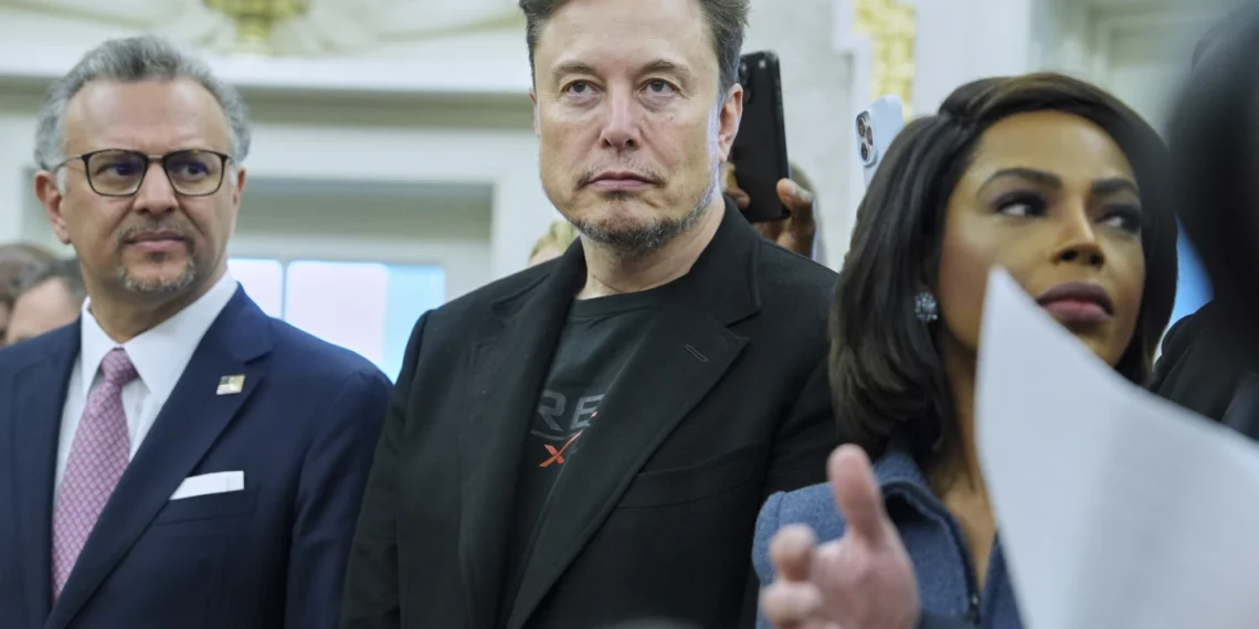 Musk’s Bold Plan to Slash Federal Spending Hits Political Roadblocks - AP Photo/Evan Vucci