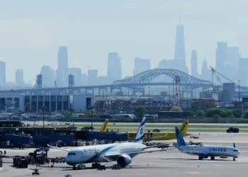FAA Holds Back Newark Flight Schedule Over Safety Concerns - AP Photo/ Seith Wenig, File