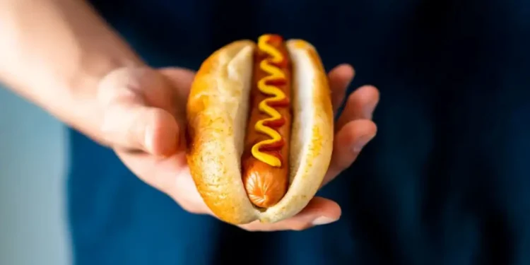 What You Eat Might Affect Your Risk of Parkinson’s Disease, Study Says - Chan2545/iStockphoto/Getty Images