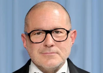 Jony Ive Returns to the Spotlight with OpenAI Collaboration - Mike Coppola/MG25/Getty Images for The Met Museum/Vogue