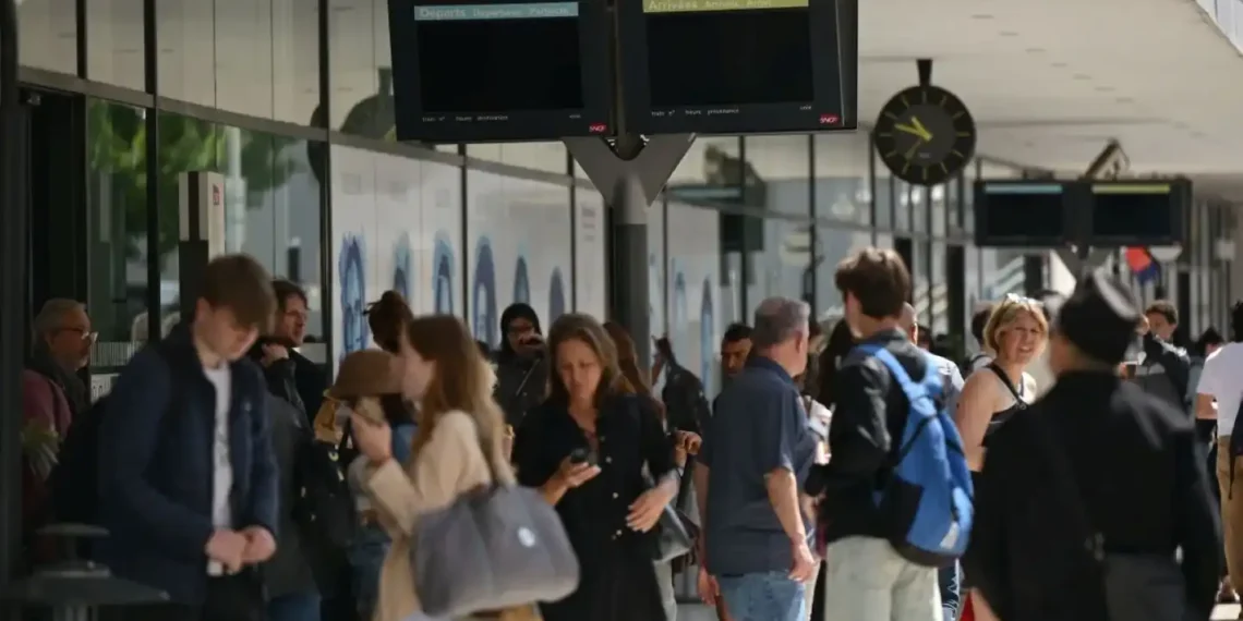 Power Outages Strike Nice and Cannes During Festival Closing Day - Mohamad Salaheldin Abdelg Alsayed/Anadolu/Getty Images