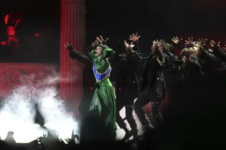 Rio Comes Alive as Lady Gaga Performs for 2 Million Fans on Copacabana Beach - AP Photo/Sylvia Izquierdo