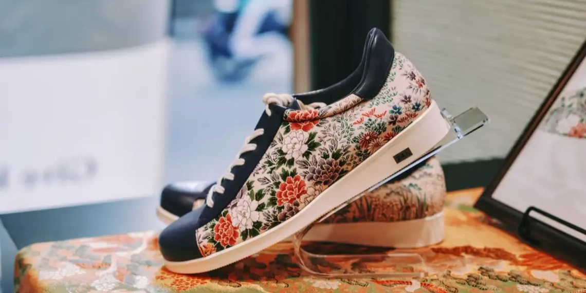 Reviving Kimonos: From Closet Relics to Global Fashion - Tokyo Kimono Shoes