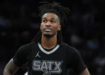 San Antonio Spurs Make History with Back-to-Back Rookie Wins - Daniel Dunn/Imagn Images