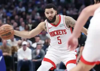 Rockets Battle Back to Set Up Epic Game 7 Showdown - Tim Heitman/Getty Images